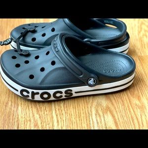 Black and White Bayaband Clog